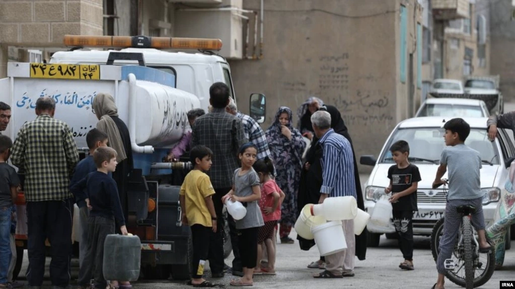 ادامه قطع آب در همدان و وعده حل مشکل تا دو هفته دیگر