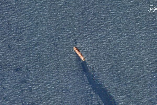 Iran-Backed Houthis Attack US Ship, Undeterred By Air Strikes