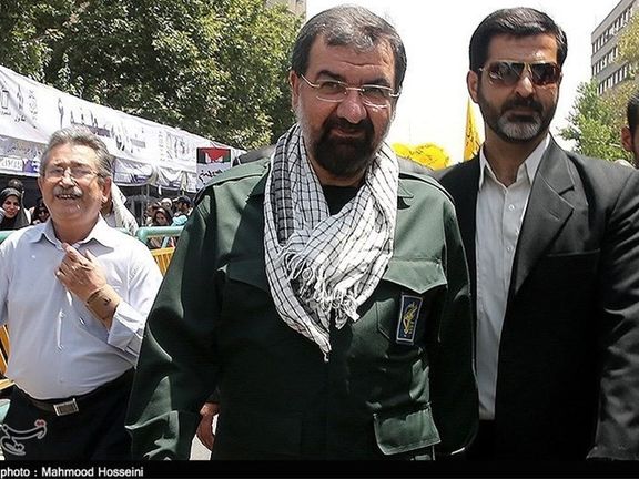 محسن رضایی: ولله دشمن در فرودگاه «امام» برای دیدار سرپا با خامنهای خواهش خواهد کرد