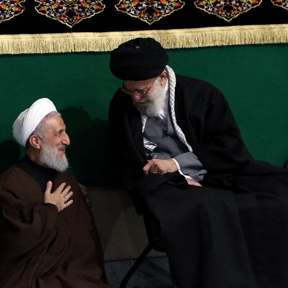 امام جمعه تهران: اکنون که سایه خامنهای بالای سر ماست باید جوانان او را بشناسند