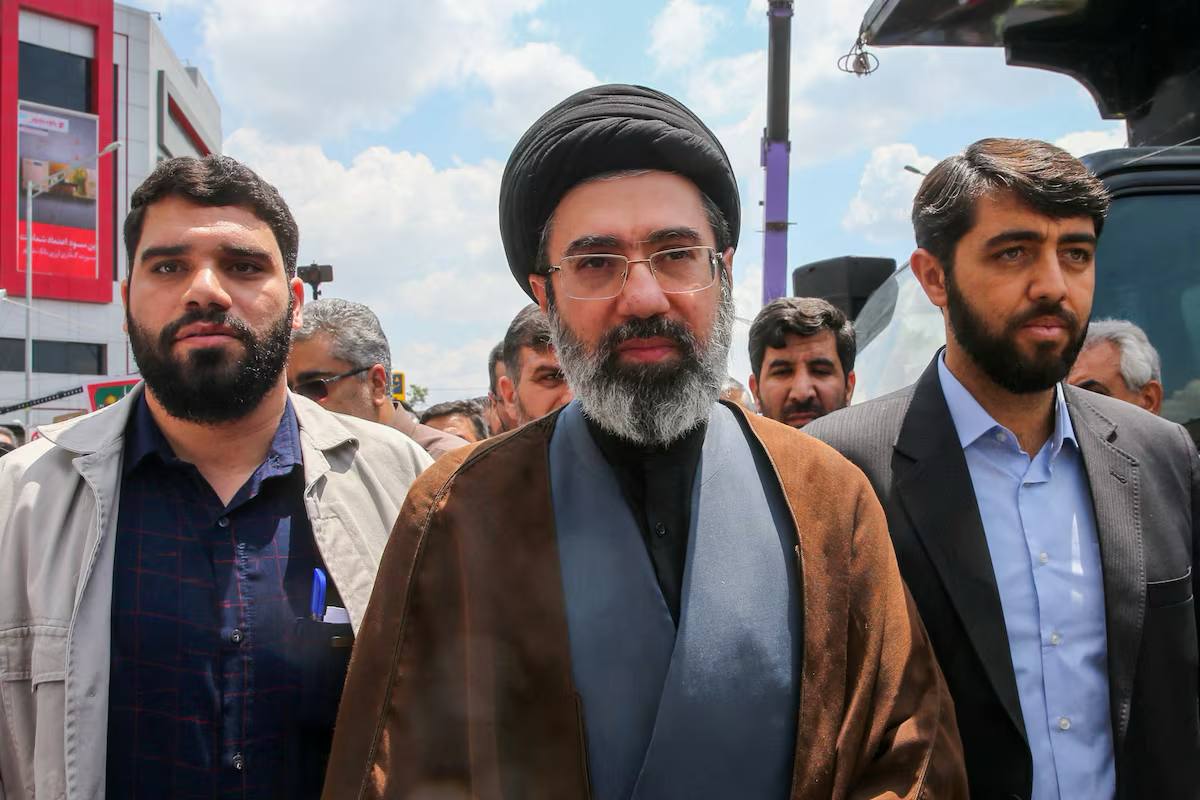 برلماني إيراني: شروط مجتبى خامنئي العشرة تمثل الخط الأحمر لأي مفاوضات