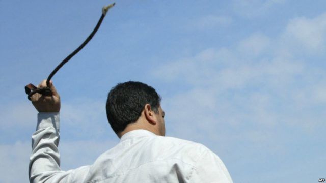 مواطنة إيرانية: اعتقال ابنتي والحكم عليها بـ 80 جلدة لاتهامها بتناول "الكحول"