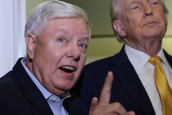 سناتور لیندسی گراهام: اکنون زمان اقدام قاطع نظامی علیه عوامل کشتار در ایران است