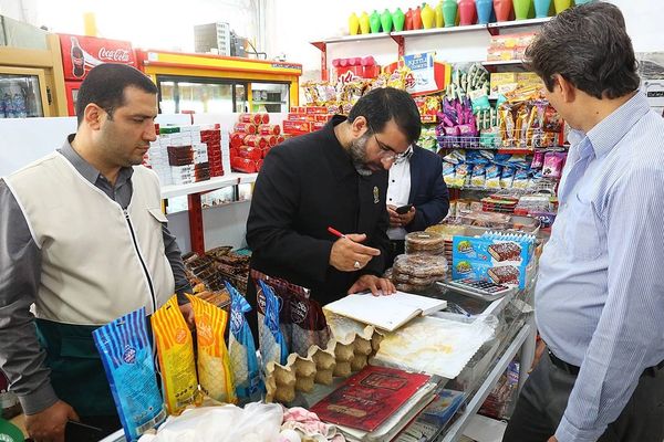 ‘Buy now, pay later’ culture spreads to Iran’s corner shops due to cash crunch