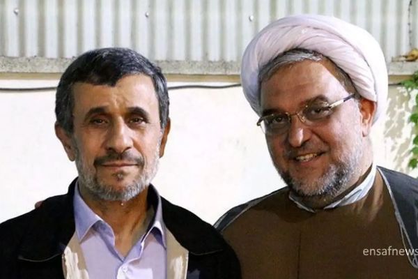 Ahmadinejad's Exorcist Says Ex-President Aims At Comeback