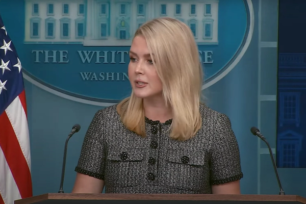 البيت الأبيض: من مصلحة إيران أن تقبل عرضنا