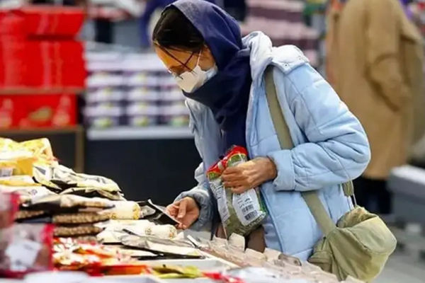 إيران تشهد أعلى معدل تضخم خلال العامين الماضيين أكتوبر الماضي