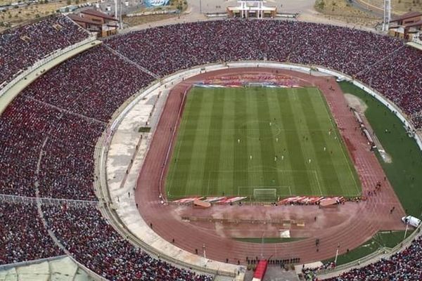 در انتظار بازی ۷۰هزارنفری؛ تراکتور-پرسپولیس در استادیوم سهند برگزار میشود