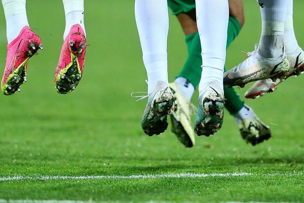 فدراسیون فوتبال: لیگ برتر را از اوایل اردیبهشت و فقط در یک استان برگزار میکنیم