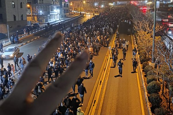 شورای هماهنگی تشکلهای فرهنگیان: دستکم ۱۶۳ کودک و نوجوان در انقلاب ملی کشته شدند