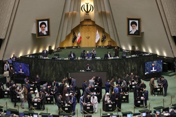 How cabinets are shaped in the Islamic Republic