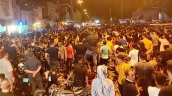 Iran Should Come To Terms With US Or Expect Economic Disaster, Influencials Warn