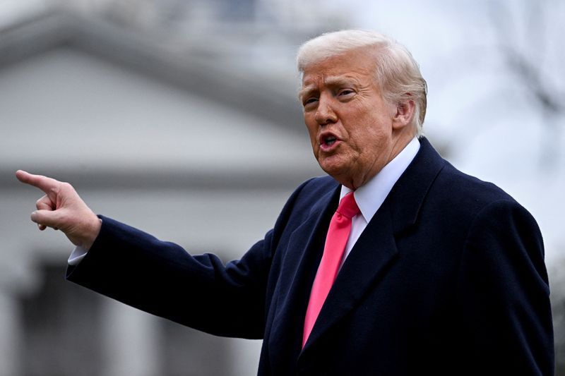 ترامپ: تعرفه‌ها بر کالاهای مکزیک و کانادا طبق برنامه اعمال می‌شود