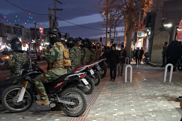 إصابة 44 محتجًا على الأقل بالرصاص الحي والخرطوش خلال احتجاجات الأيام الستة الماضية