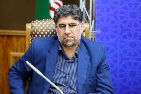 نماینده سابق مجلس: بیتوجهی دولت راه را برای فساد نمایندگان مجلس هموار میکند