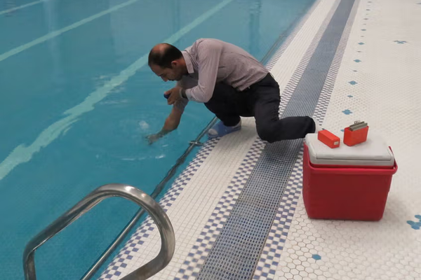 قطع المياه عن المسابح العامة والخاصة في إيران.. بسبب أزمة المياه