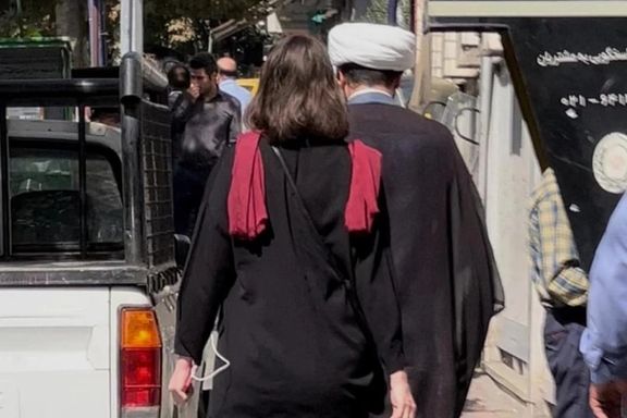 هجوم بسكين على رجل دين في طهران وإصابته بجروح خطيرة