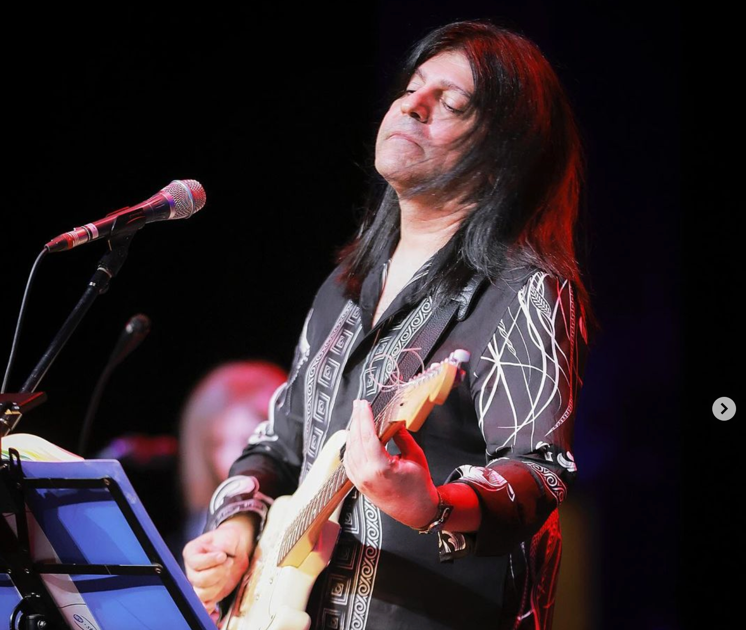 زخمی رگبار روح؛ کاوه یغمایی هنرمند معترض