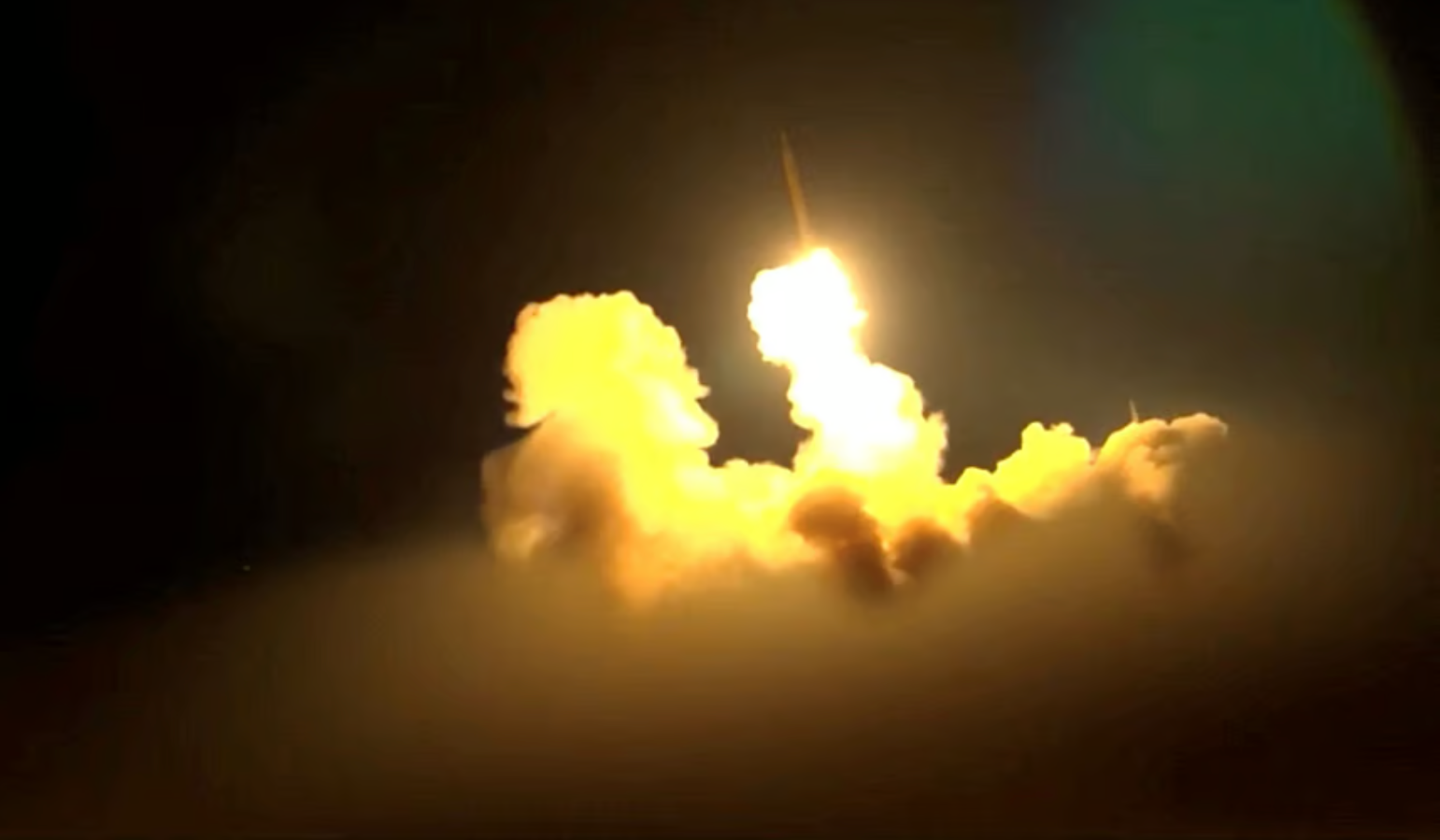 "العفو الدولية": استخدام إيران للقنابل العنقودية "جريمة حرب"