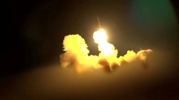 عفو بینالملل: استفاده جمهوری اسلامی از مهمات خوشهای میتواند مصداق «جنایت جنگی» باشد