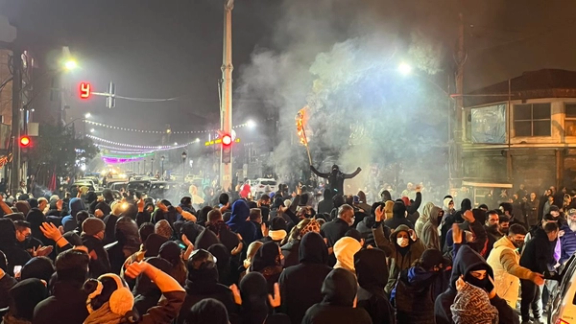 قطع کامل اینترنت همزمان با اعتراضات، به خشم و اضطراب شهروندان دامن زده است