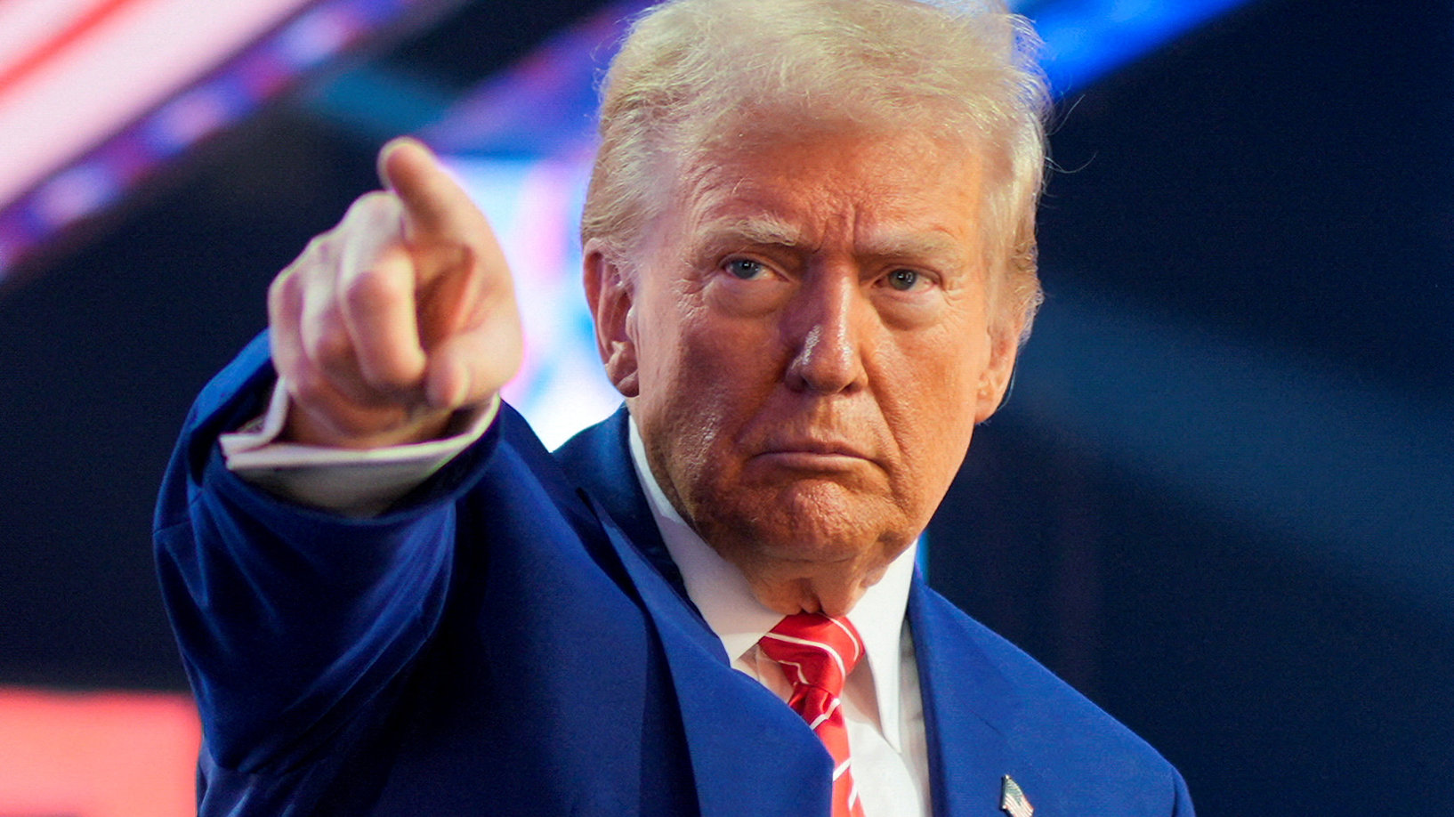 ترامب: الاتفاق مع إيران يجب أن يسمح بتفجير المختبر.. وربما تفاجأون قريبا