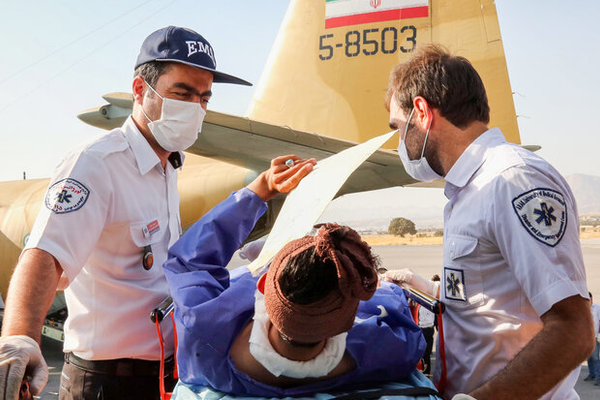 مصرع 5 إيرانيين وإصابة 57 آخرين في تصادم حافلة تقل زوّار "الأربعين" في العراق