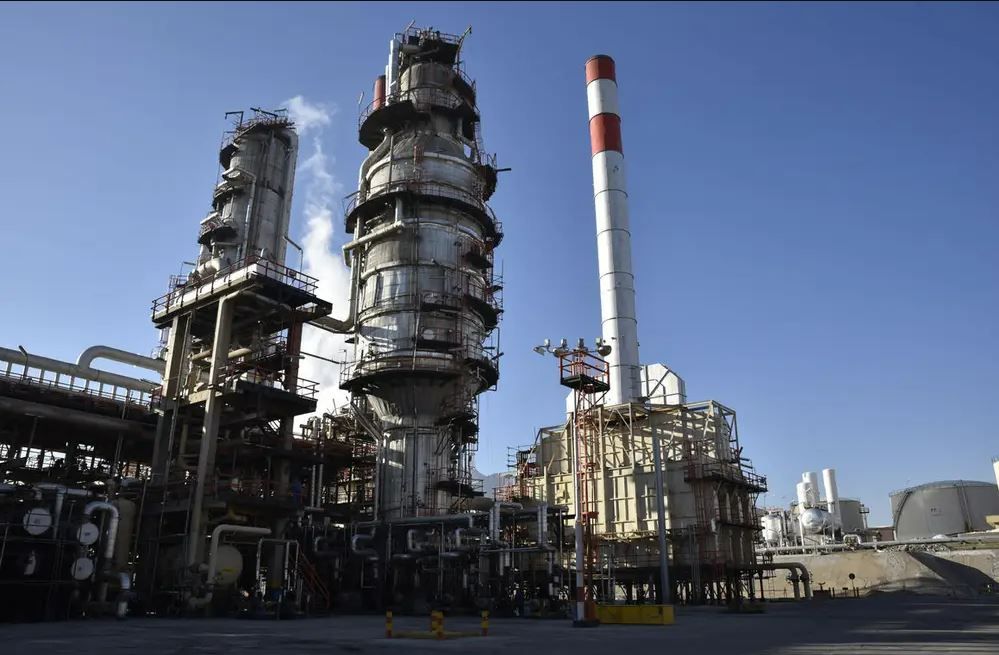 افزایش قیمت نفت در پی گمانه‌زنی‌ها درباره حمله اسرائیل به تاسیسات نفتی ایران