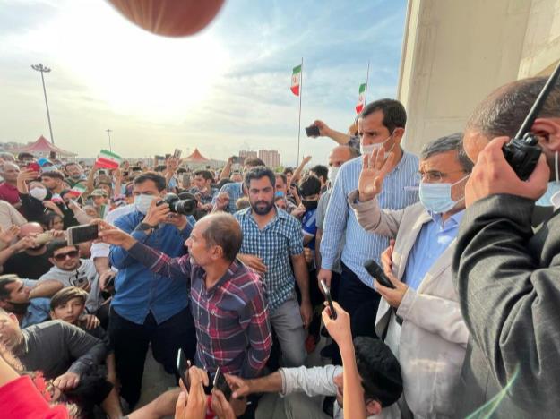 Ahmadinejad Accuses Government Of 'Sowing Discord' In Iran