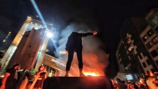 Iranian Sociologists Analyze The Antigovernment Protests