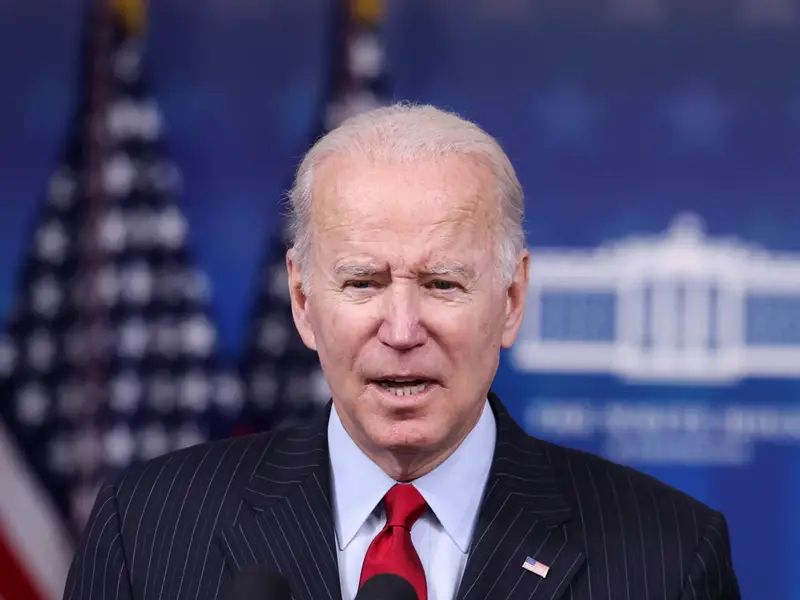 بایدن برای باقی ماندن در رقابت‌ انتخابات ریاست‌جمهوری آمریکا تردید دارد