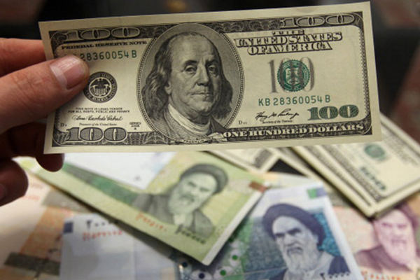 سعر الدولار يواصل ارتفاعه في طهران ويتجاوز 133 ألف تومان