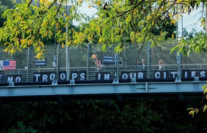 قاضی فدرال اعزام گارد ملی به منطقه شیکاگو را به‌طور موقت متوقف کرد