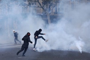 فرانسه: خوانشی از یک انحطاط