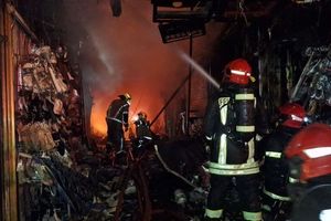 آتشسوزیها و انفجارهای مشکوک در شهرهای ایران ادامه دارد