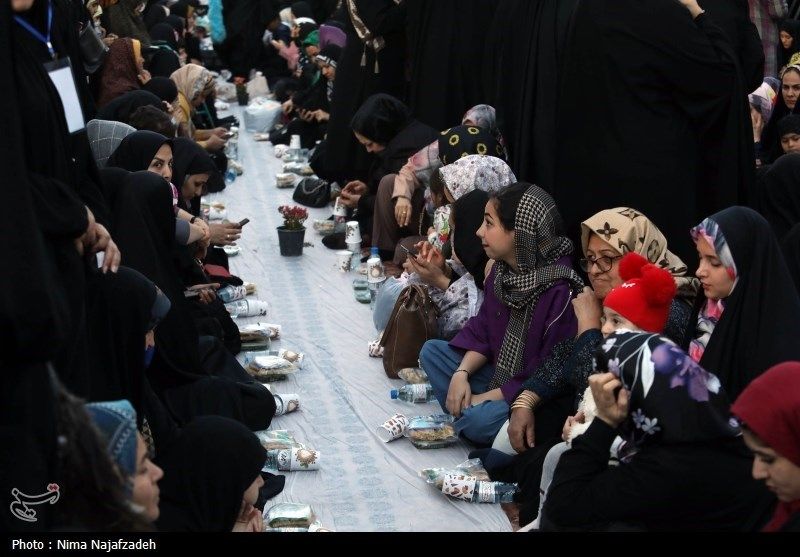 A regime-sponsored religious ceremony in Mashhad with a six-kilometer spread for 12,000 people (March 27, 2024) 