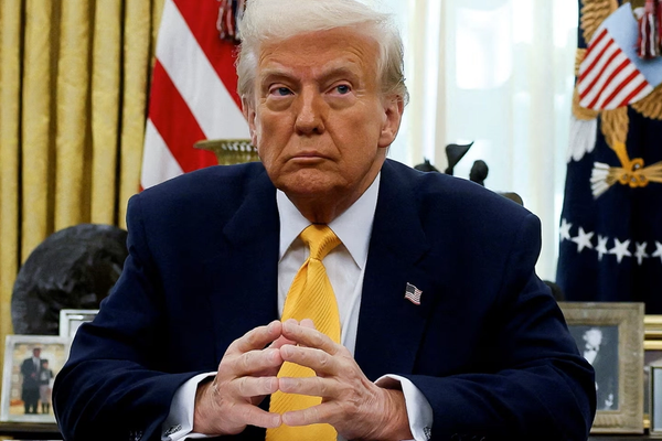 لورا لومر، متحد ترامپ: رییس جمهور آمریکا باید شاهزاده رضا پهلوی را به کاخ سفید دعوت کند