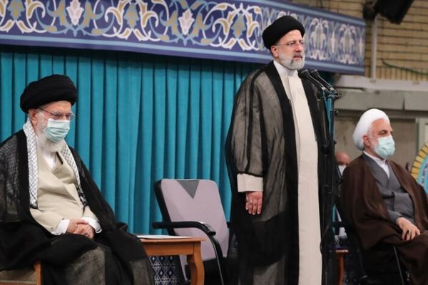 Big Divide Between People, Government In Iran Raises ‘Red Warning’