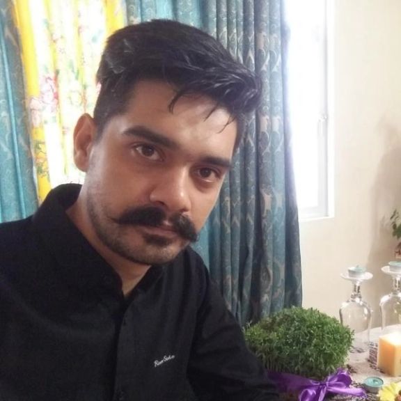 شهرام سدیدی، فعال سیاسی، در معرض خطر دیپورت از ترکیه به ایران است