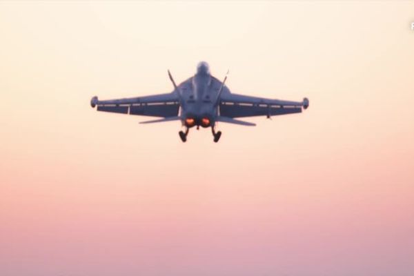 Unidentified Aircraft Strikes Truck Convoy On Iraq-Syria Border