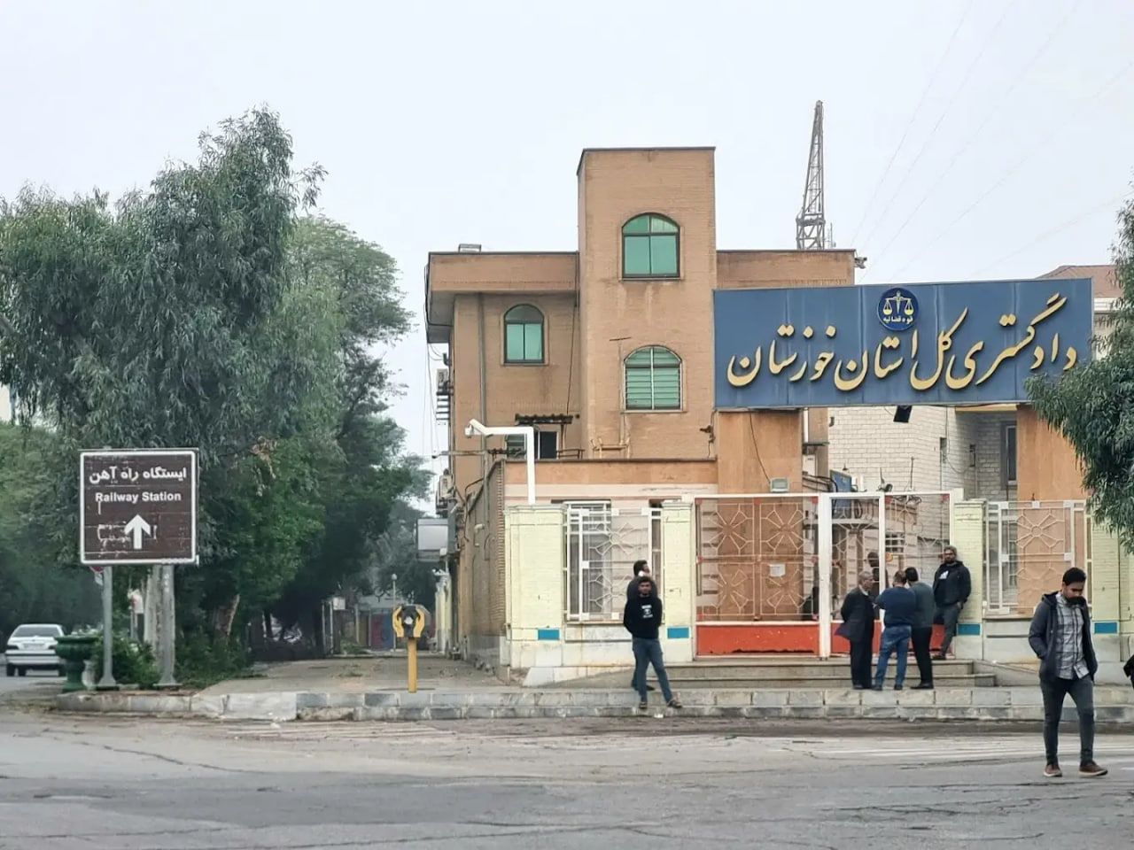 ۵ شاعر و روزنامه‌نگار آبادانی به حبس محکوم شدند