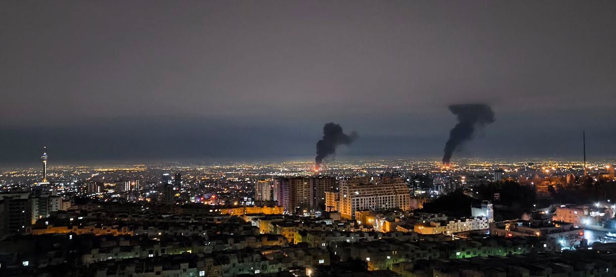 انفجارهای بسیار شدید در شمال و شمال شرق تهران شنیده شد