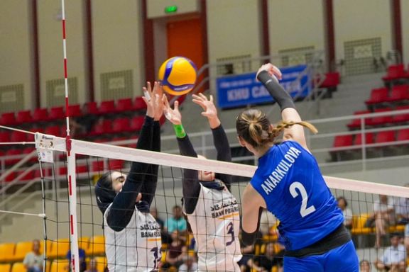 نیمه نهایی از دست رفت؛ شکست تیم ملی والیبال زنان ایران برابر مغولستان