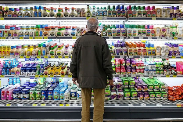 Cost of living in Iran increases by over 40% in four months - ILNA