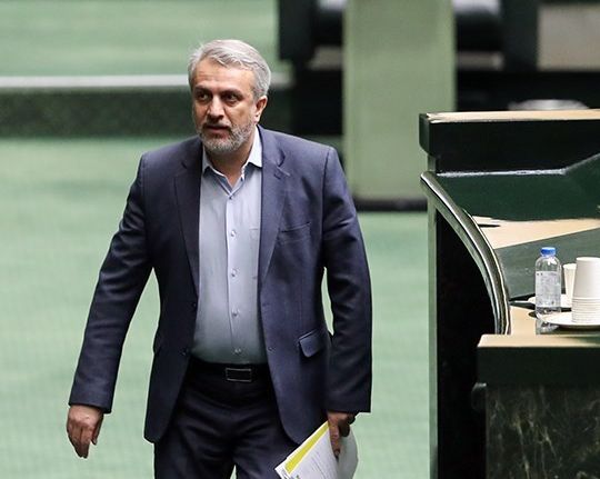 رضا فاطمی امین، وزیر صمت در جلسه استیضاح: امسال سال طلایی اقتصاد ایران است