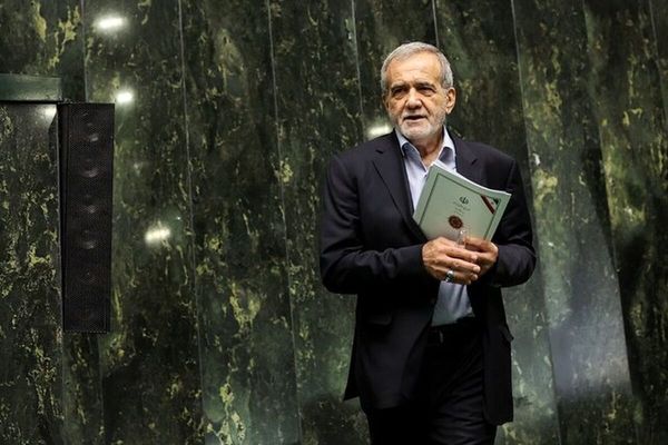 Iran government moves to revise budget after parliamentary rejection