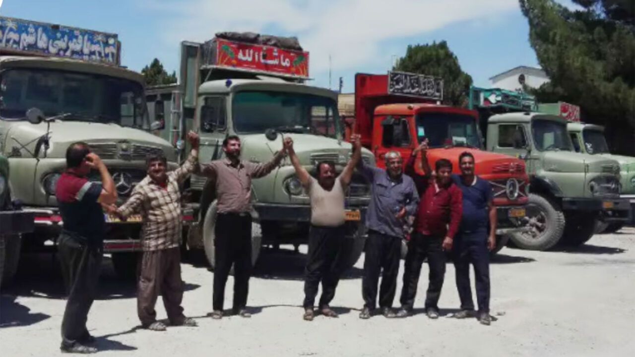 Truckers' strike can paralyze Iranian government, experts say