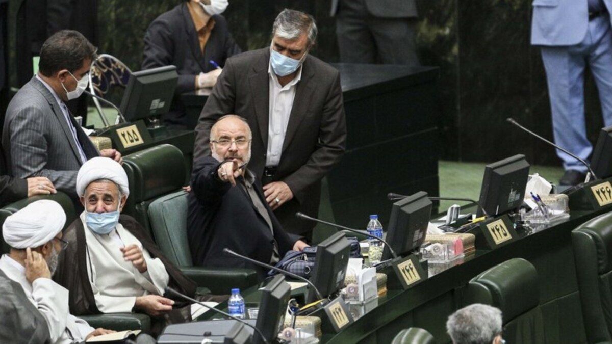 SUV-Gate Deepens Rift Among Hardliners In Iranian Parliament 
