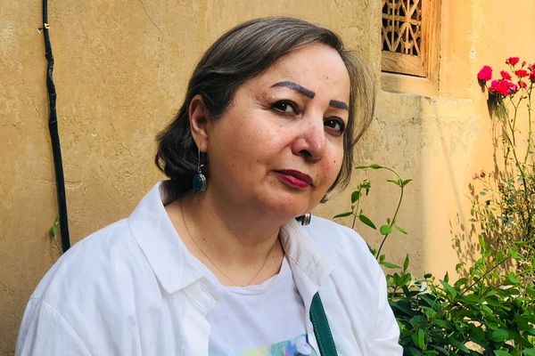 بازداشت در مراسم هفتم خسرو علیکردی؛ عالیه مطلبزاده با وجود بیماری همچنان در انفرادی است