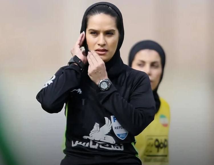 کنایه داور زن حذف شده دربی: این اتفاق عجیب است، از درون جامعه فوتبال خط خوردم